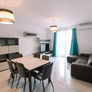 https://spacious-3-bedroom-in-sliema.qawrahotelsmalta.org